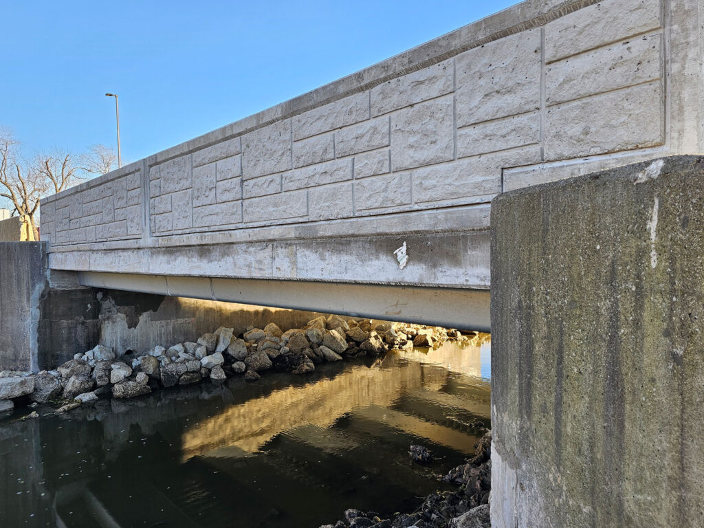 Palmer Ave. over Addison Creek Bridge Replacement